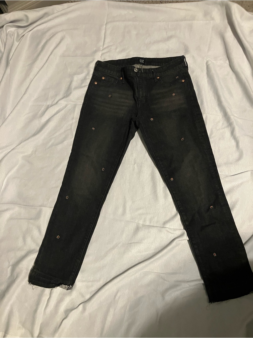GAP Men's Black Slim Straight Jeans with Stud Embellishments